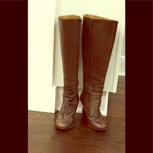 Nine West Heartset wedge boot. Size 7. Brown.